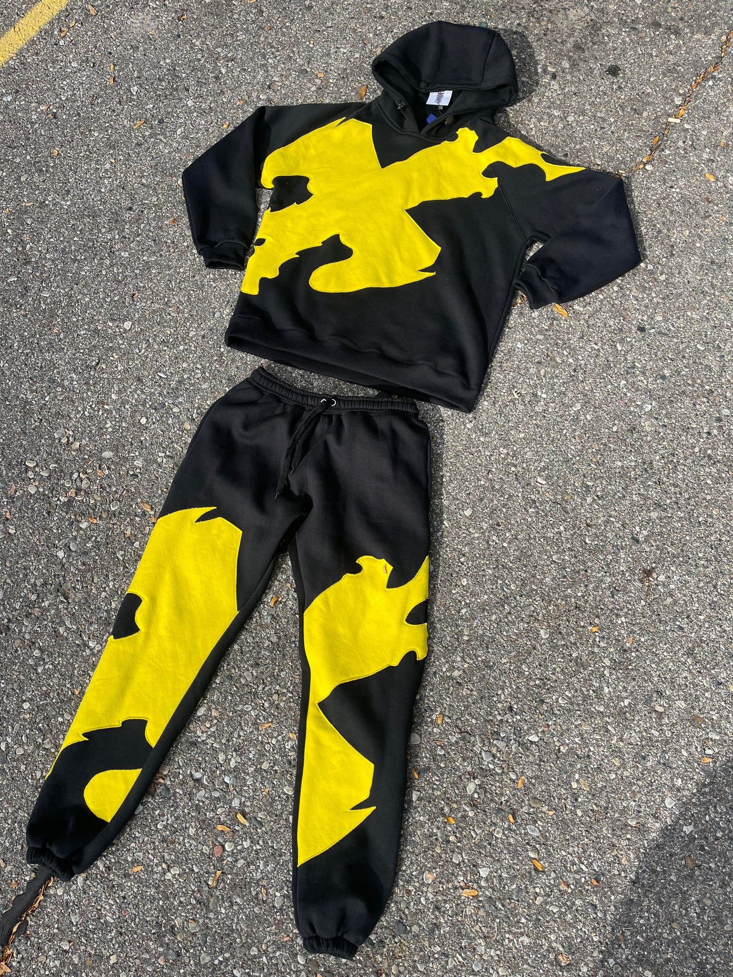 GOODFELLAS HERITAGE BLACK&YELLOW TRACKSUIT